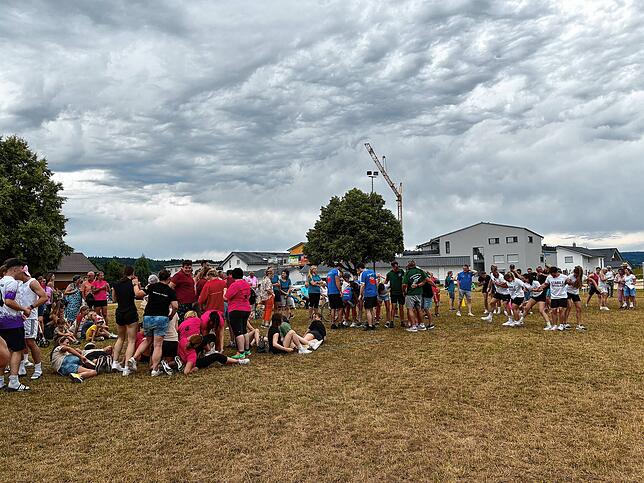 Bild 11: Buntes Programm und ausgelassene Stimmung in Orsingen-Nenzingen