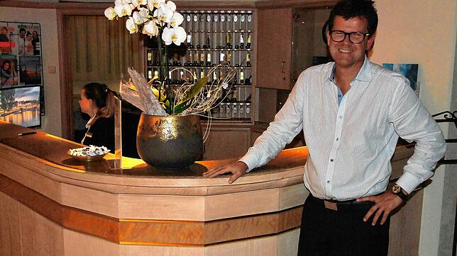Ein Verordnung jagt die Andere: Siegfried Schaffer vom Hotel Höri schloss zunächst auf unbestimmte Zeit seinen Spa-Bereich. Dann ...