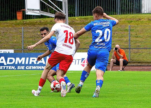 Bild 25: Unsere Bildergalerie vom Verbandsligaspiel zwischen SC Pfullendorf und 1. FC Rielasingen-Arlen