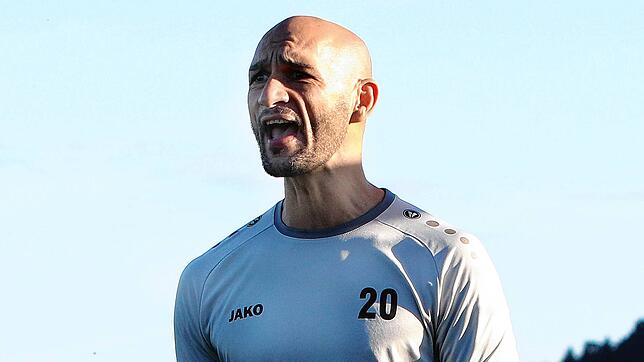 Trainer Bahadir Livgökmen, Trainer der SV Denkingen, musste trotz spielerischer Überlegenheit gegen die SG Reichenau-Waldsiedlung ein ...
