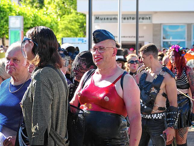 Bild 26: Das Torture Ship legt wieder ab: Die besten Bilder der BDSM- und Fetischfreunde am Bodensee