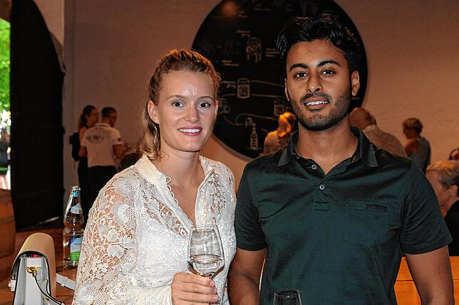 Isabella Dick (Möbel Dick GmbH) mit Bilal Ahmad.