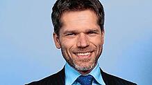 Martin Buck, hier eine Archivaufnahme aus dem Jahr 2021, will sich eigenen Angaben zufolge dafür einsetzen &bdquo;den Flughafen für die ...