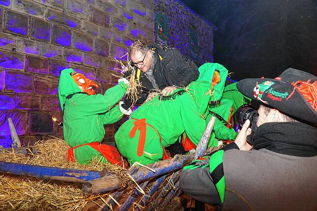 Bild 2: Bilder von der Hexentaufe in Villingen