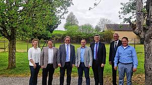 Regierungspräsident Carsten Gabbert zu Besuch im östlichen Teil des Landkreises (von links): die Bürgermeister Marion Frei ...