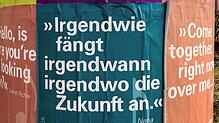 Mit Mutmach-Plakaten bringt das Kulturamt derzeit wieder Farbe an die Litfaßsäulen. Langsam läuft der Kulturbetrieb wieder an: Am 16. ...