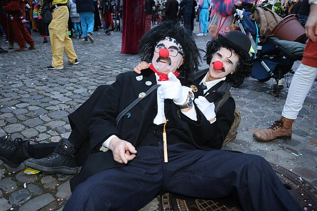 Bild 16: Konstanzer Straßenfasnacht 2025: Die Altstadt wird zum Narrenparadies - Die Bilder vom Abend!
