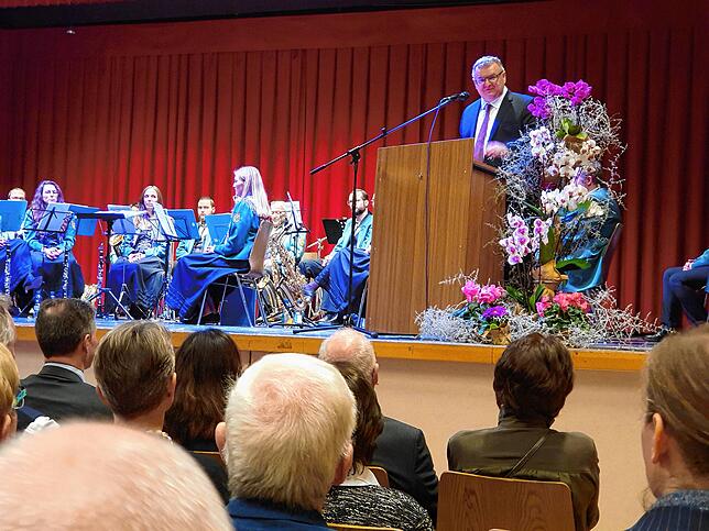 Grußwort vom Oberbürgermeister: Auch Andreas Brand sprach beim Fischbacher Neujahrsempfang.