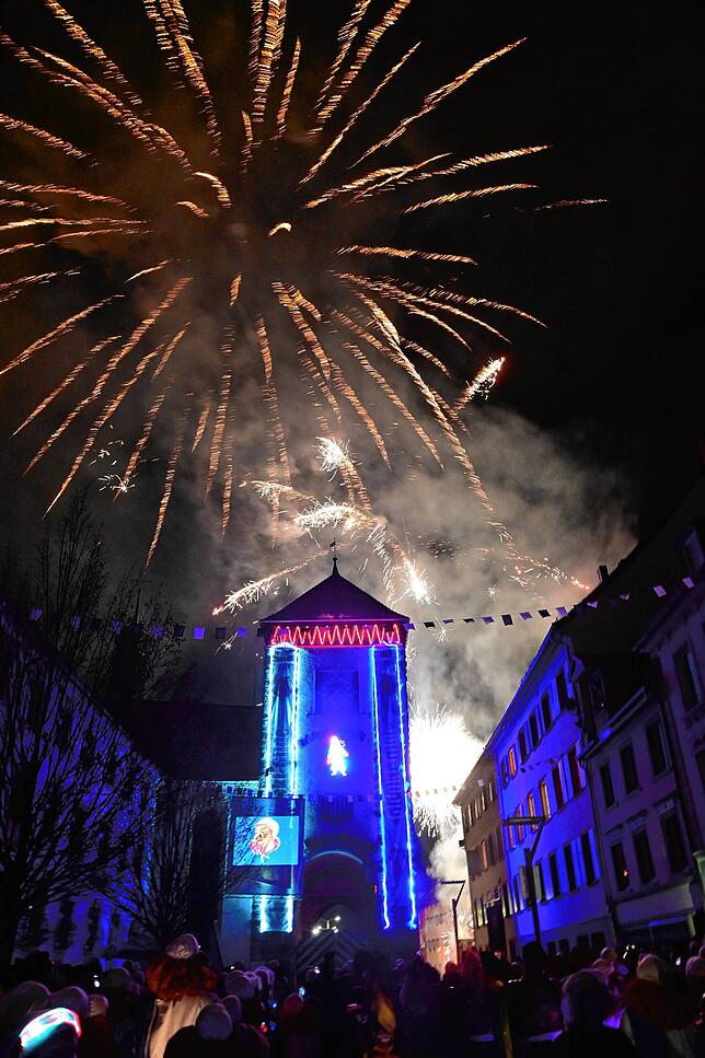Bild 4: Villinger Fasnet wird mit Feuerwerk am Bickentor begrüßt