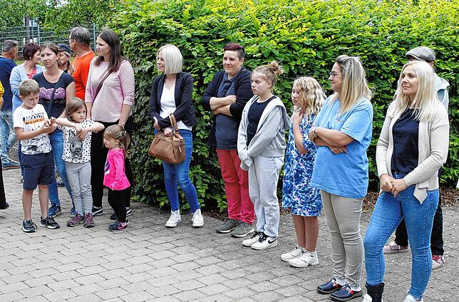 Die neuen Kindergartenräume „Regenbogenland“ sind nach umfangreichen Renovierungsarbeiten entstanden und konnten besichtigt ...