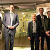 Freuen sich schon auf die Eröffnung der neuen Sonderausstellung im Stadtmuseum (von links): Pfarrer Heinz Vogel, der das Vortragekreuz ...