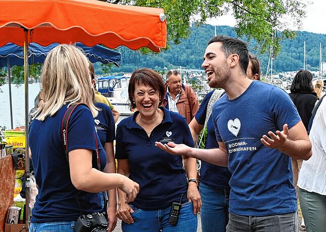 Der Rundgang ist zeitweise sehr lustig und es wird gescherzt.
