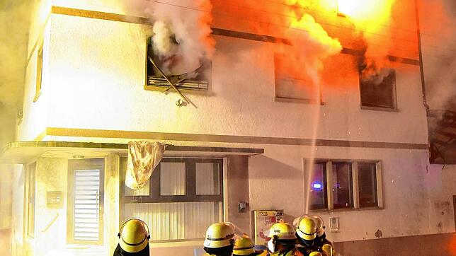 Eine defekte Kühltruhe hat den Brand in der Schwenninger Mutzenbühlstraße in den frühen Morgenstunden des 9. April ausgelöst. Damals ...