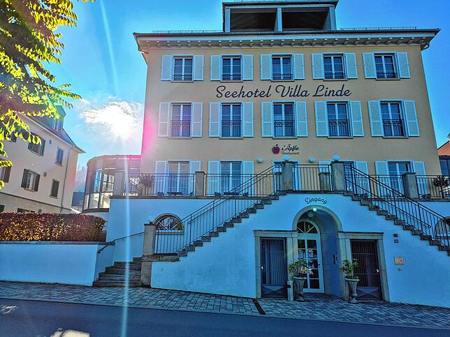 Das Seehotel Villa Linde liegt direkt am Bodensee in Bodan. Das Hotel hat insgesamt 14 Zimmer.