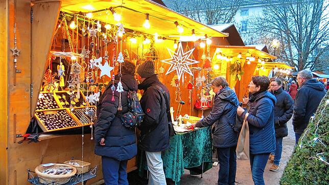 Auf den Lichterglanz des Weihnachtsmarktes im Schlosshof müssen die Bonndorfer auch in diesem Jahr verzichten. Die Mitglieder der ...