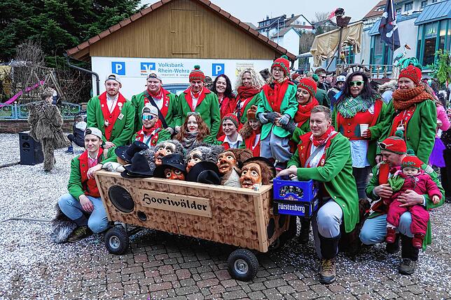 Bild 16: Bilder vom Ställfäscht Oben Er mit Umzug