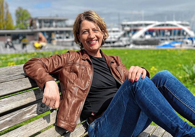 Eva Eisenbarth an ihrem persönlichen Lieblingsort: Dem William-Graf-Platz in Konstanz-Staad.