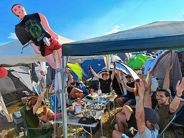 Bild 6: Blendendes Wetter und beste Stimmung auf dem Southside: Die schönsten Bilder vom Freitag
