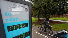 Trotz des Regens am Vormittag kann sich die Zahl der Vorbeifahrten am Herosé-Fahrradzähler am frühen Nachmittag des 13. März schon ...