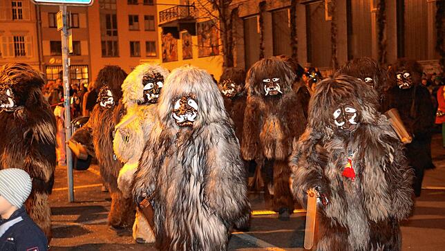Bild 20: Auf dem Stephansplatz sprühen die Funken &ndash; hier endet die Konstanzer Fasnacht