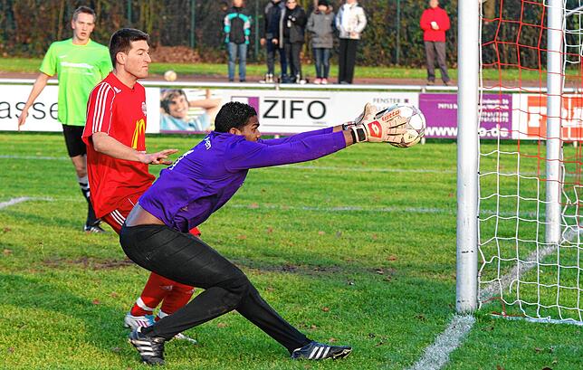 Bild 15: Schnappschüsse aus der Bezirksliga-Saison 2012/2013