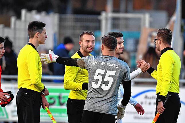 Bild 3: Spitzenreiter FSV Rheinfelden gelingt nur ein 1:1 gegen den SV 08 Laufenburg &ndash; und wir haben die Bilder!