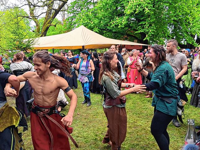 Bild 18: So bunt ist das Mittelalterliche Spectaculum in Bad Säckingen (2)