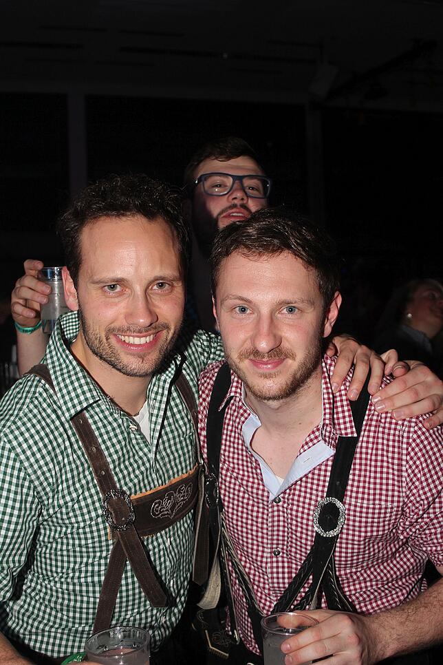 Bild 24: Volles Haus bei der Nikolausparty in Rietheim-Weilheim mit den Dorfrockern &ndash; die Bilder
