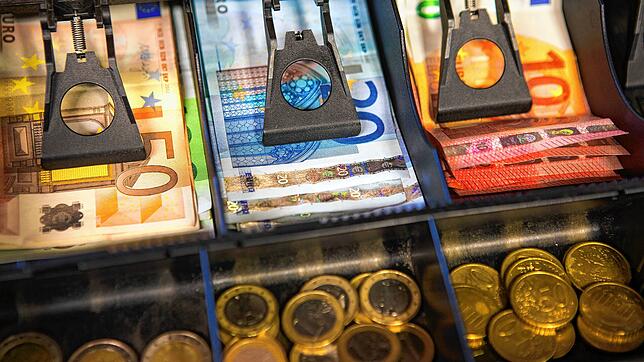 (Symbolbild) Mehr Geld in der Gemeindekasse, bedeutet auch mehr Geld für Investitionen, von denen alle Bürgerinnen und Bürger ...