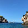 Viele Urlauber haben das sonnige Wetter auf Mallorca bereits für ein Bad im Meer genutzt.
