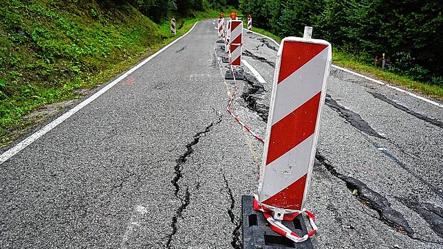 Die L 170 in der Wutachschlucht weist tiefe Risse auf. Zwischen Löffingen und Bonndorf ist die Straße wegen eines Hangrutsches gesperrt. ...