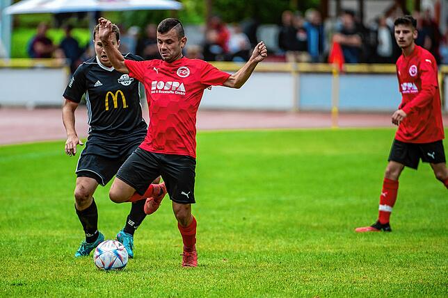Bild 20: FC 08 Bad Säckingen rettet ein 1:1 im Derby gegen den FC Wallbach &ndash; und wir haben Bilder!