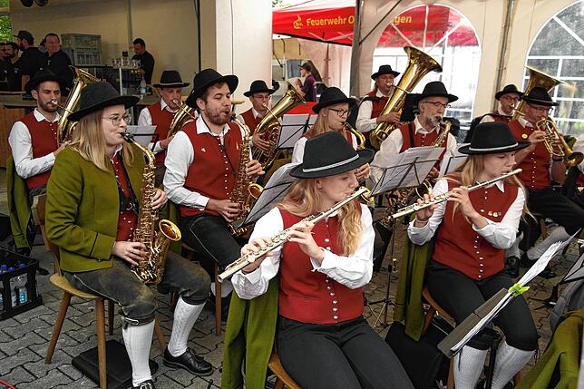 Bild 5: Bilder vom Floriansfest der Freiwilligen Feuerwehr Oberteuringen