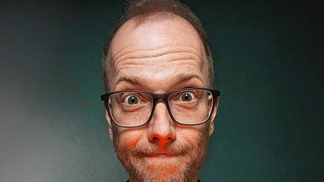 Happy Jubiläumstour: Comedian Michael Krebs feiert am 2. Februar mit seinem Publikum in der Singener Gems. Bild: Sven Hagolani