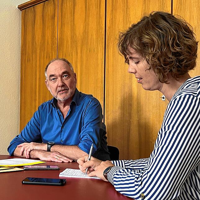 Jürgen Kaz fällt der Abschied von der Schule schwer, auch wenn die politischen Auseinandersetzungen aus seiner Sicht nicht immer einfach ...