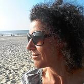 Autorin Nicola Westphal im Urlaub an der Nordsee.