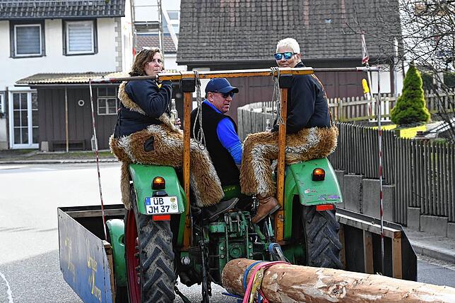 Bild 7: Die schönsten Bilder: Urnauer Fasnet mit politischer Botschaft