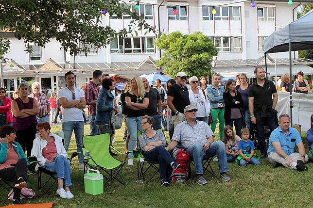 Bild 10: Bilder vom Picknick Konzert beim Blumberger Street Art Festival