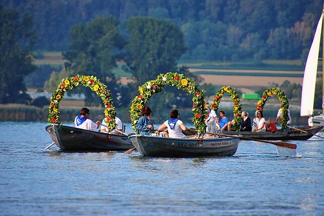 Bild 12: Pilgerfahrt über den See: Bilder von der Mooser Wasserprozession