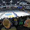 Blick in die Schwenninger Helios-Arena. Wenn das Land die &bdquo;Corona-Warnstufe&ldquo; ausruft, dürfen Ungeimpfte nur noch ins ...