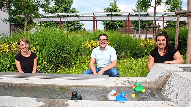 Sie stellten das Kinderferienprogramm der Gemeinde Uhldingen-Mühlhofen 2020 vor (von links): Anna-Jelena Grünvogel (Familientreff), ...