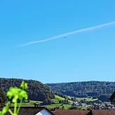 Blick aus dem Hohentengener Rathaus: Schon jetzt klagen viele in der Region über Belastungen durch den Flugverkehr. Könnte es schlimmer ...