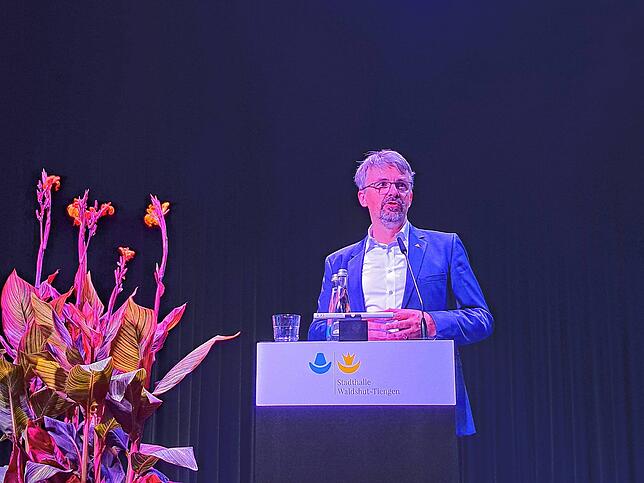 Bild 3: Martin Gruner gewinnt OB-Wahl – In der Stadthalle wird gefeiert