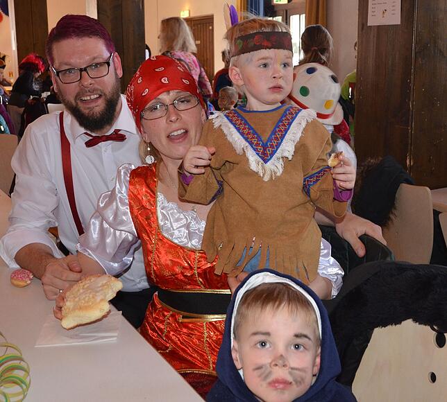 Bild 17: Die Bilder vom Kinderball in der Markdorfer Stadthalle