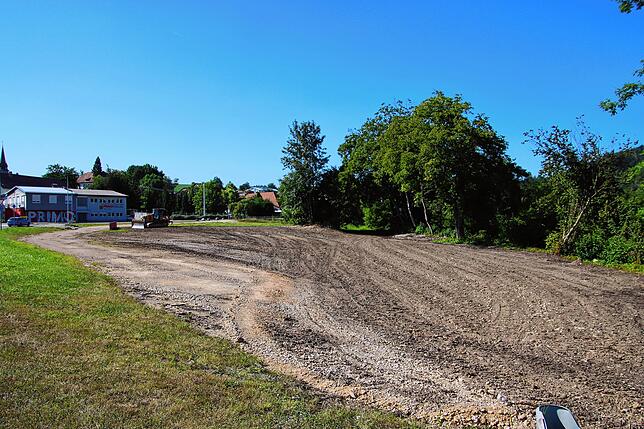 Auf diesem Grundstück am Kreisel Meßkircher-/Tuttlingerstraße in Hindelwangen soll der Neubau für die Feuerwehr entstehen.