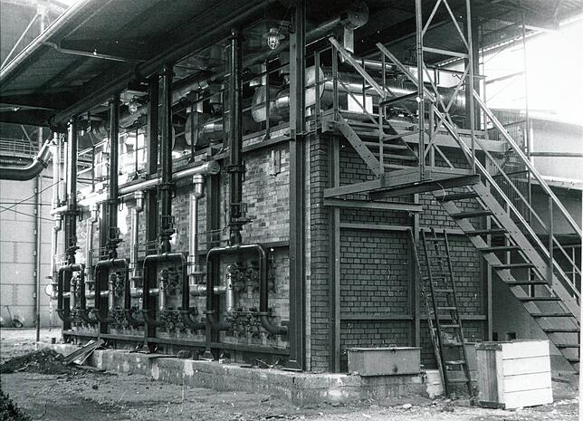 Nach dem Kokereigas kam das Flüssiggas: Blick auf die Spaltanlage, die ab 1960 aus Kohle Gas und Koks gemacht hat.