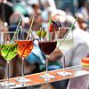 Angenehme Atmosphäre: Der Radolfzeller Abendmarkt verwandelt den Markplatz bis zum 11. September donnerstags von 16 bis 21 Uhr in einen ...