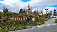Das Symbolfoto zeigt eine geöffnete Schranke an der Auffahrt zur B31 am Burgberg bei Überlingen. Ein Wohnmobil-Fahrer hat vermutlich ...