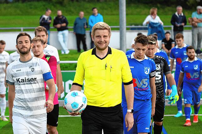 Bild 2: FC Erzingen gewinnt Derby gegen die SG Geißlingen/Grießen mit 3:0 – und wir haben Fotos!