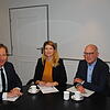 Der Waldshut-Tiengener Oberbürgermeister Philipp Frank im Gespräch mit Redakteurin Juliane Schlichter und Redaktionsleiter Kai Oldenburg.